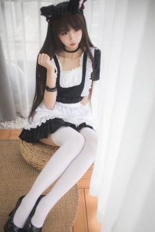 按摩的女大学生